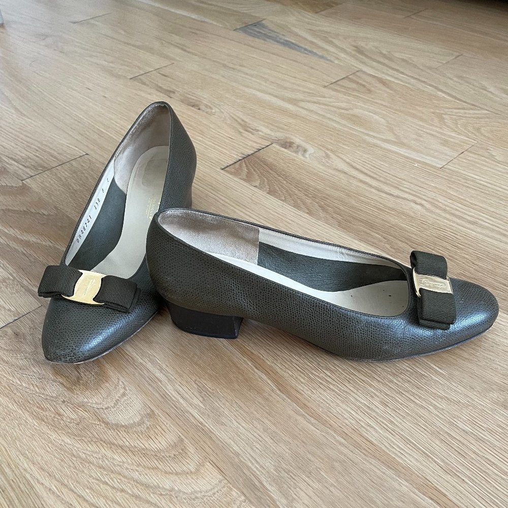 Salvatore Ferragamo green pumps